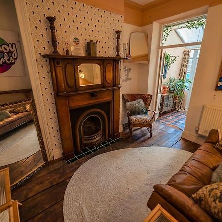 Glenroy Arts Gallery Meets Living Space Cardiff Eksteriør bilde