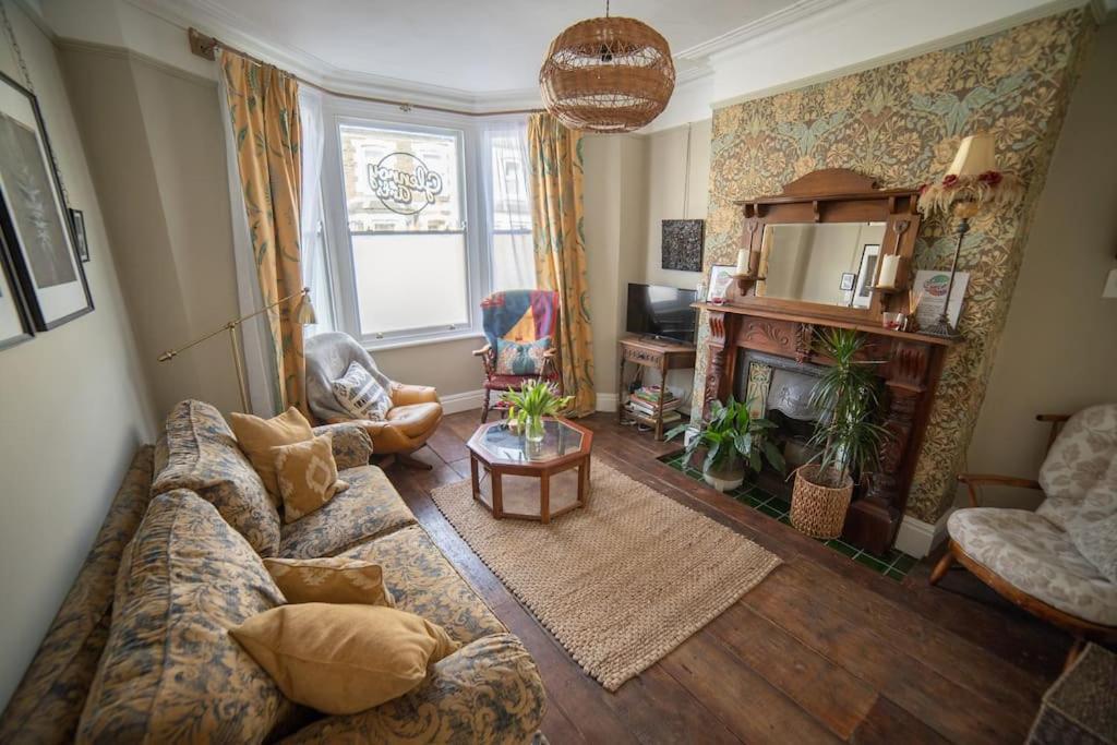 Glenroy Arts Gallery Meets Living Space Cardiff Eksteriør bilde
