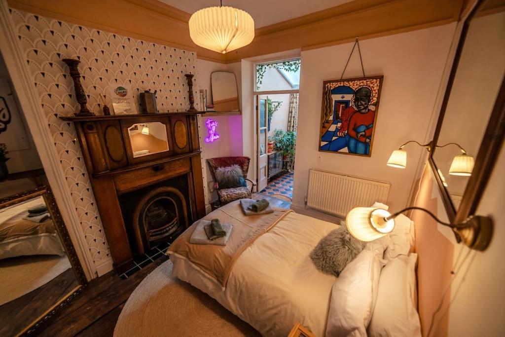 Glenroy Arts Gallery Meets Living Space Cardiff Eksteriør bilde