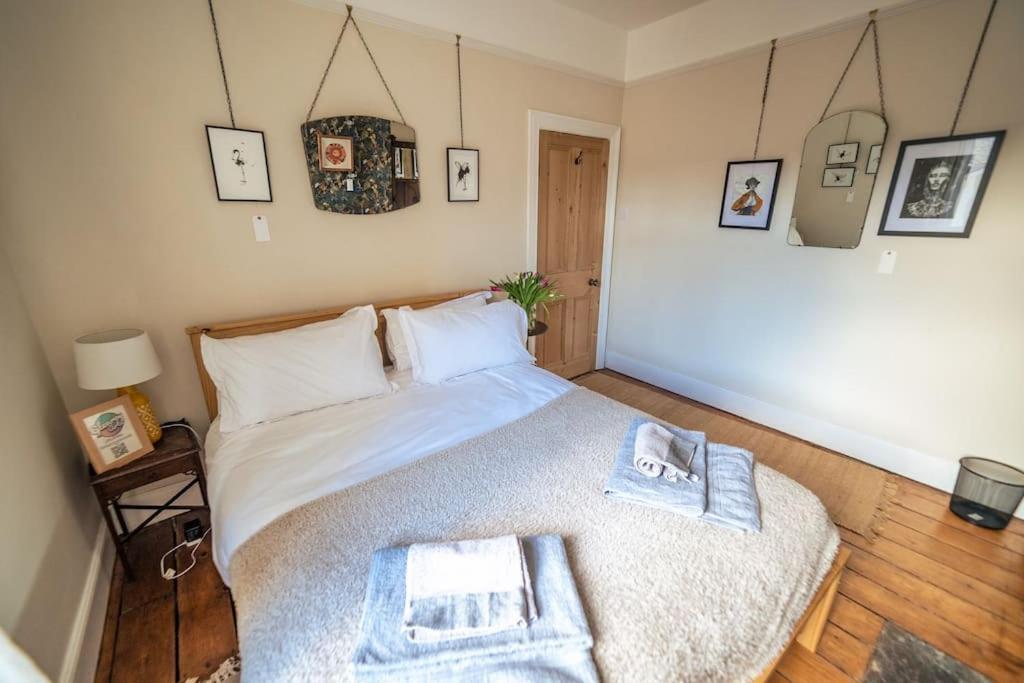 Glenroy Arts Gallery Meets Living Space Cardiff Eksteriør bilde
